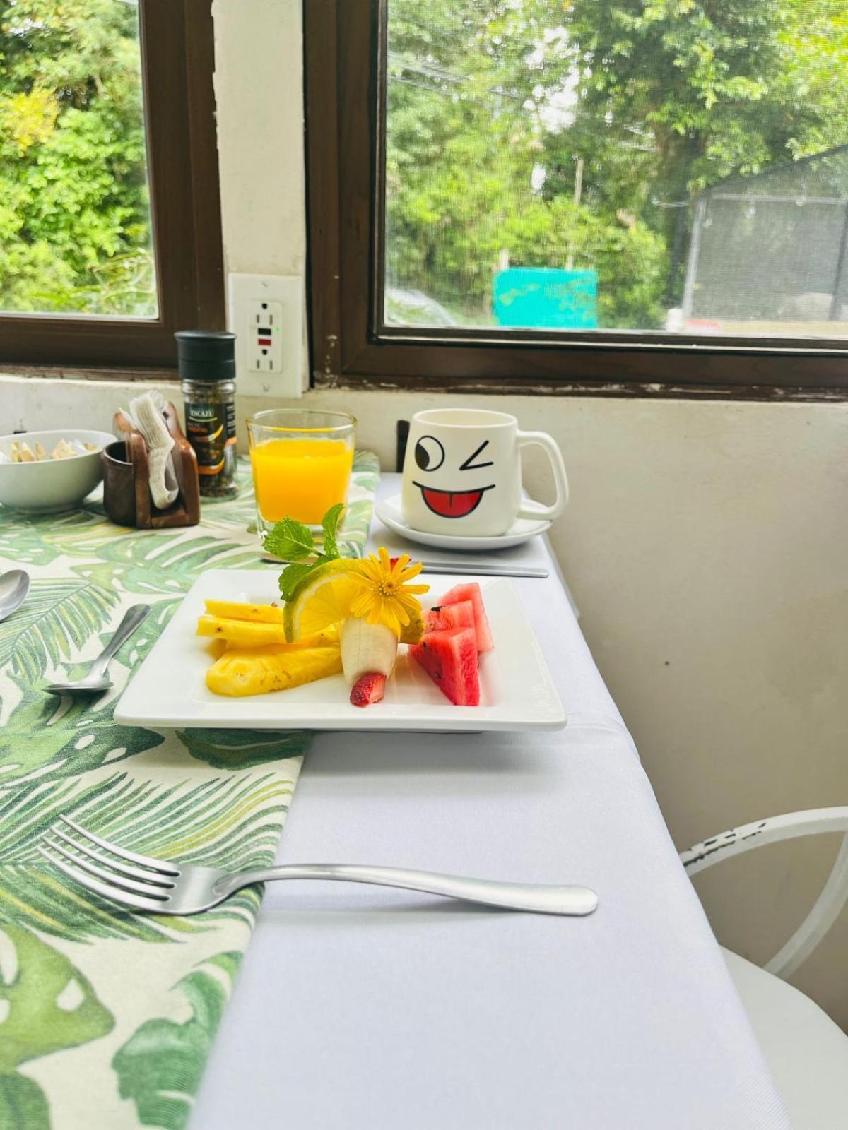 Freddy'S Place B&B Monteverde Екстериор снимка